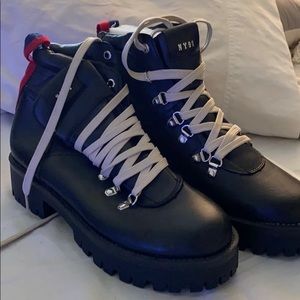 Steve Madden leather andouille upper boots